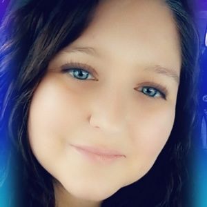 Meet your Posher, Michaela